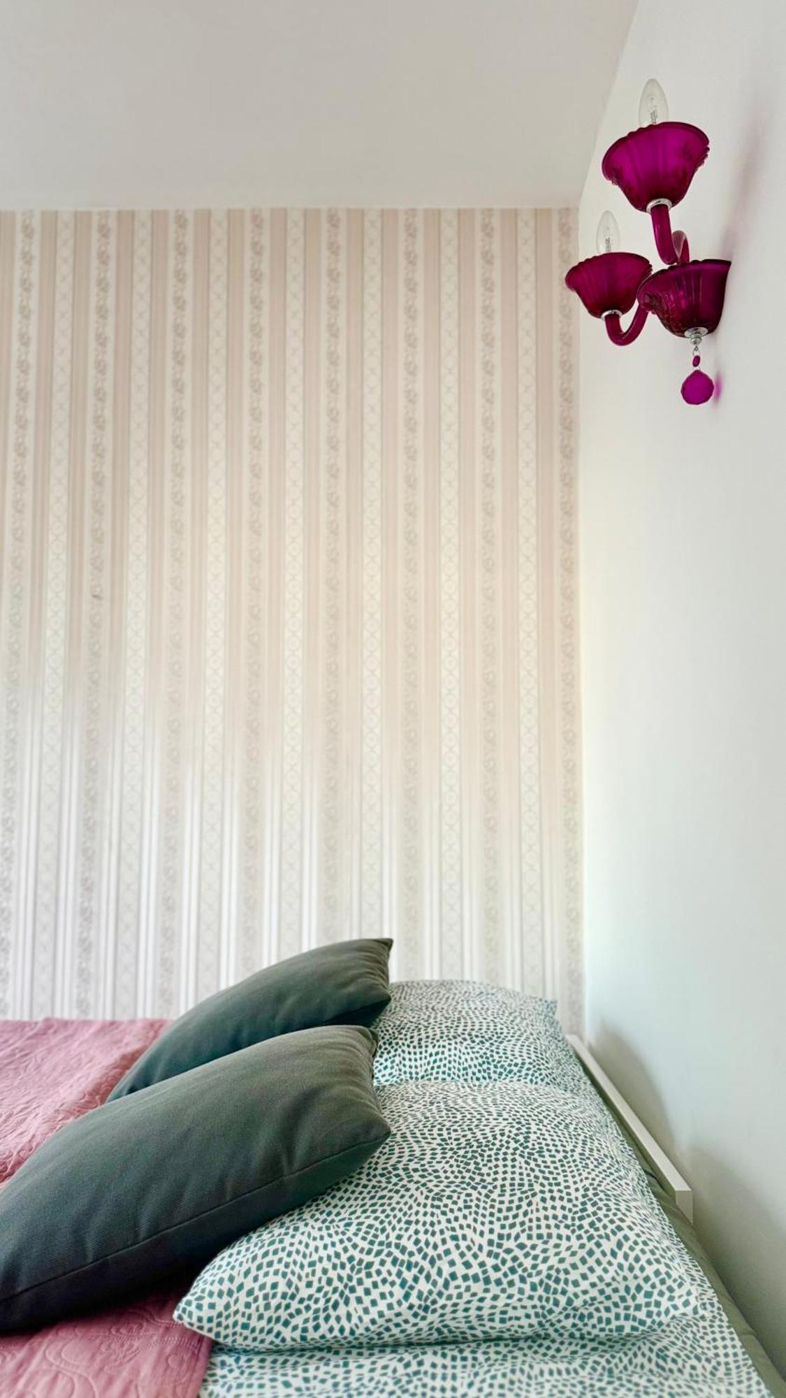 Washington Avenue Apartment *