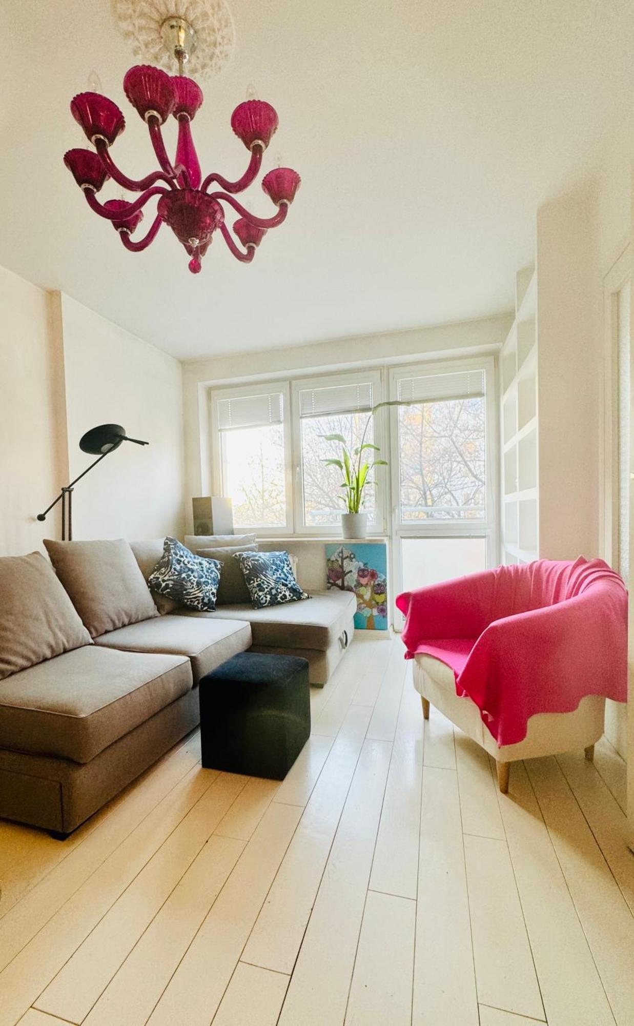 Washington Avenue Apartment *